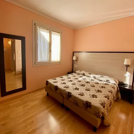 Clore & Hotel 3*