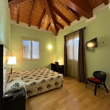 Hotel Clore &